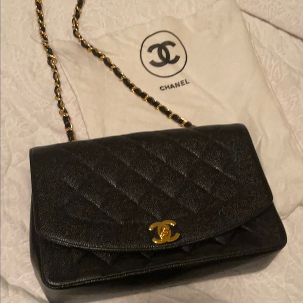 Chanel vintage handbag (Real)